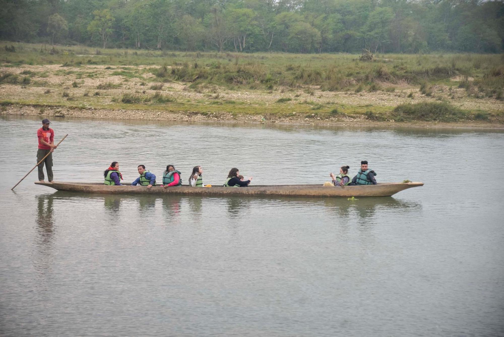 Greenland Safari, Sauraha Exterior photo
